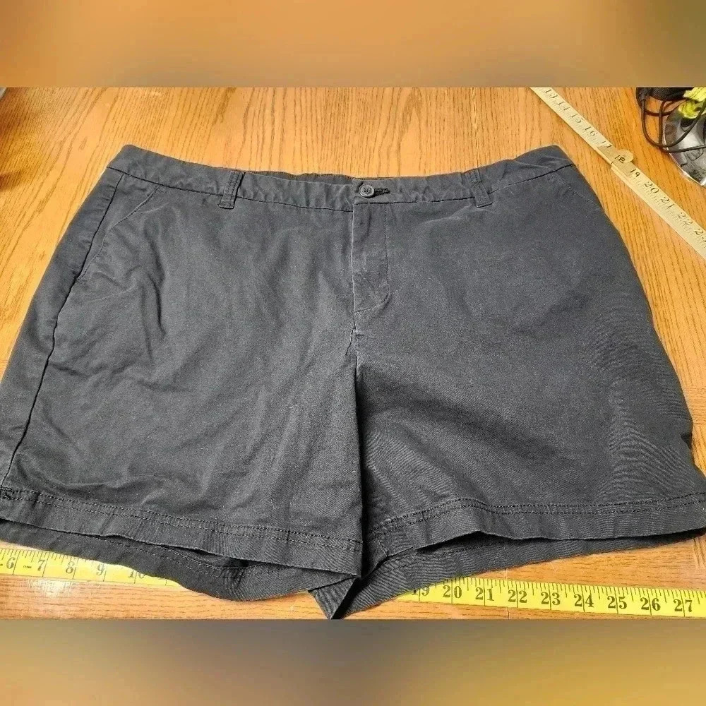 Women's Magellan Outdoors Shorts Plain Front Plus Size Sz 20 Black